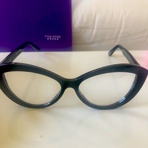 Women’s CAT EYE optical glasses w non Rx lens